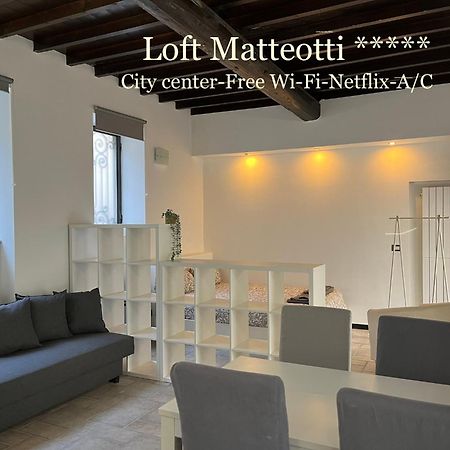 Loft Matteotti - Studio In Centro Бусто Арсицио Екстериор снимка
