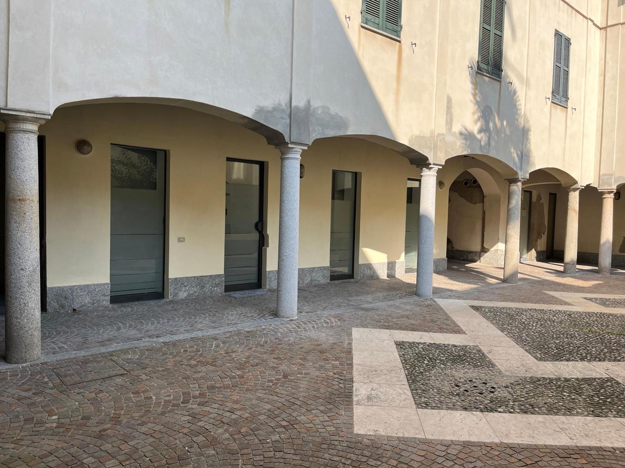 Loft Matteotti - Studio In Centro Бусто Арсицио Екстериор снимка